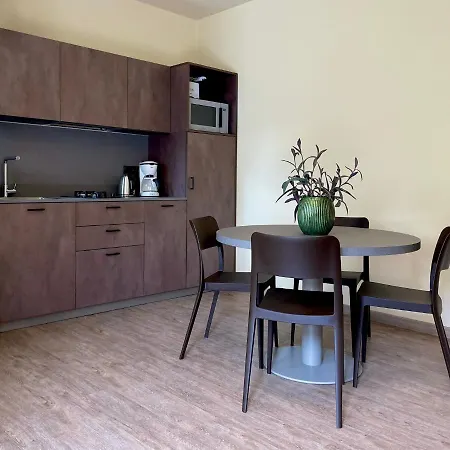 Apart-hotel Alesi 3*
