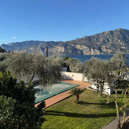 Apart-hotel Alesi 3*