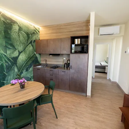 Alesi Apart-hotel 3*