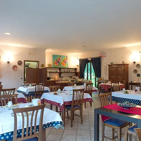Alesi Hotel apartamentowy 3*