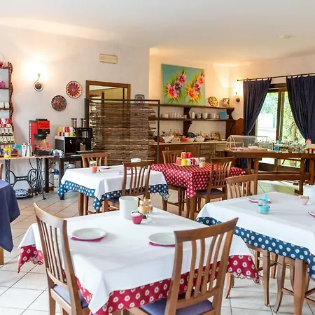Hotel apartamentowy Alesi 3*